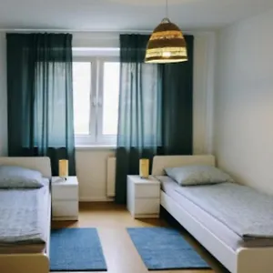 Riesige 3 Am Grünauer Welle Mit Balkon Apartment Leipzig