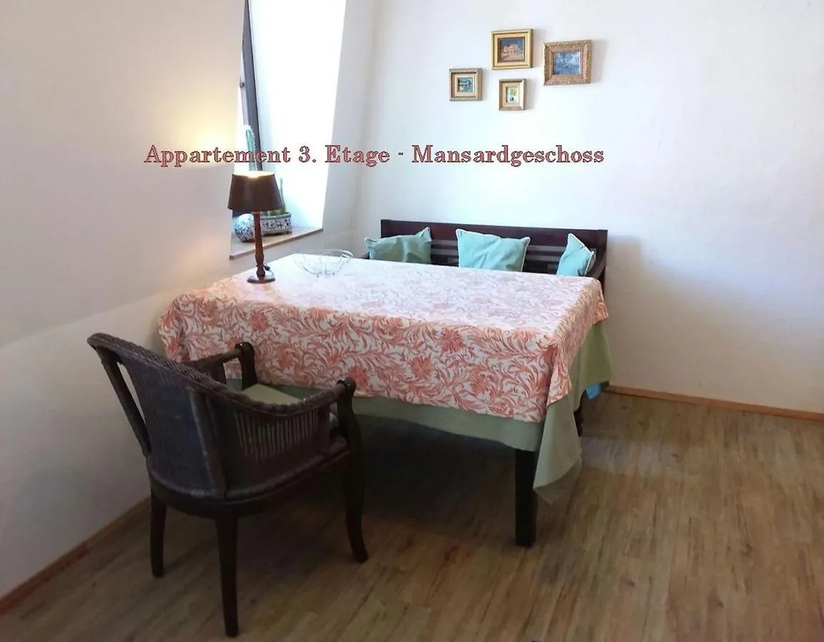 Apartment City-Ferienwohnungen-Dresden&Cottage im Garten - zentral in der Neustadt Louisenstrasse Deutschland