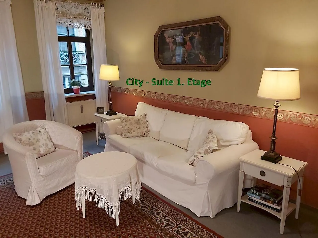 City-Ferienwohnungen-Dresden&Cottage im Garten - zentral in der Neustadt Louisenstrasse