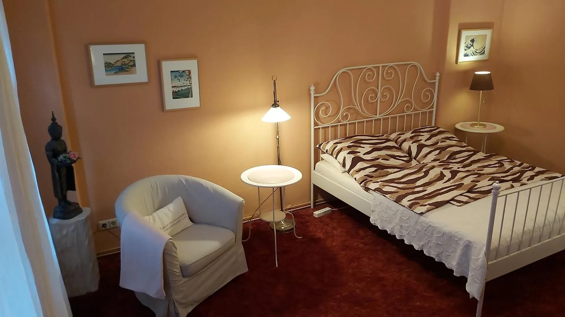 City-Ferienwohnungen-Dresden&Cottage im Garten - zentral in der Neustadt Louisenstrasse Apartment Dresden