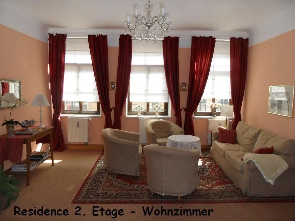 City-Ferienwohnungen-Dresden&Cottage im Garten - zentral in der Neustadt Louisenstrasse