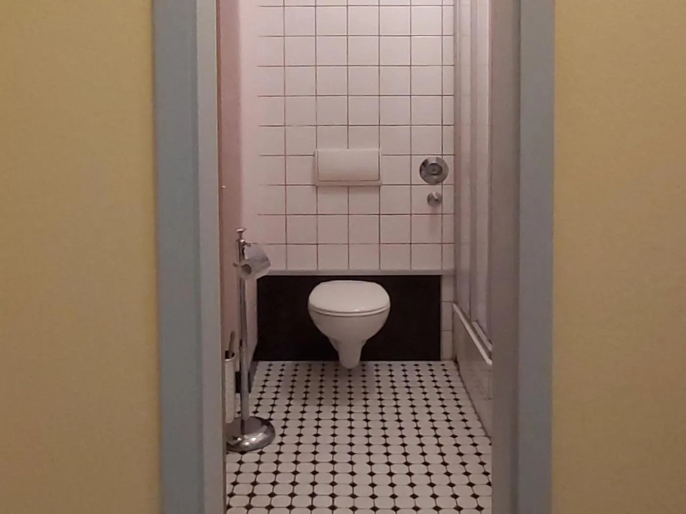 Apartment City-Ferienwohnungen-Dresden - Zentral Gelegen Im Haus Louisenstrasse 11 - Dresden-Neustadt